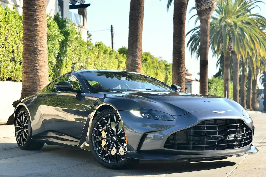 2023 Aston Martin Vantage For Sale