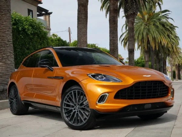 2023 Aston Martin DBX